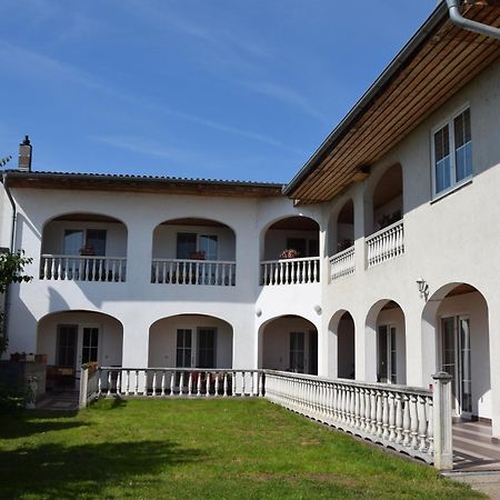 Appartmenthaus Rosenhof Podersdorf am See Exteriér fotografie